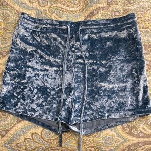 Buffbunny velour lounge shorts size XL